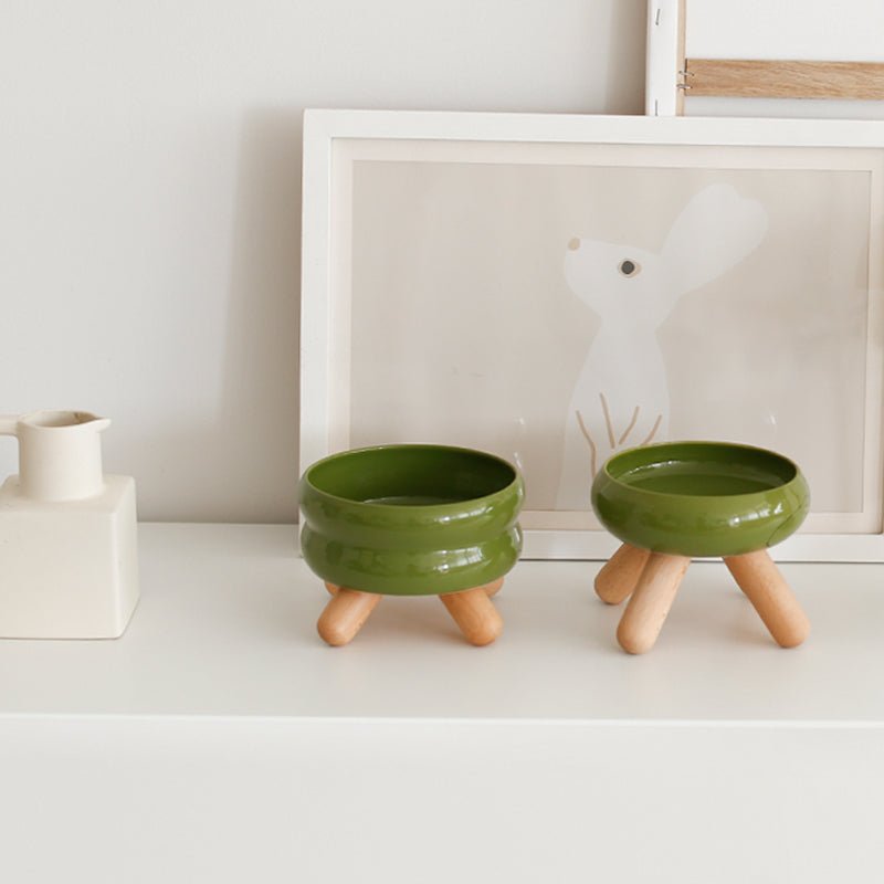 Futterschale aus Keramik